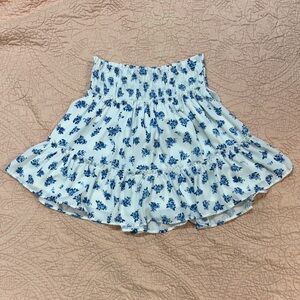 Altar'd State White and Blue Floral Mini Skirt size M Like New